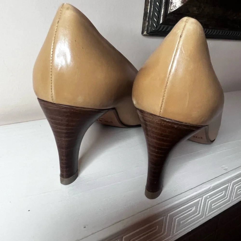 Prada Women's Brown Leather Heels - Picture 4 of 6